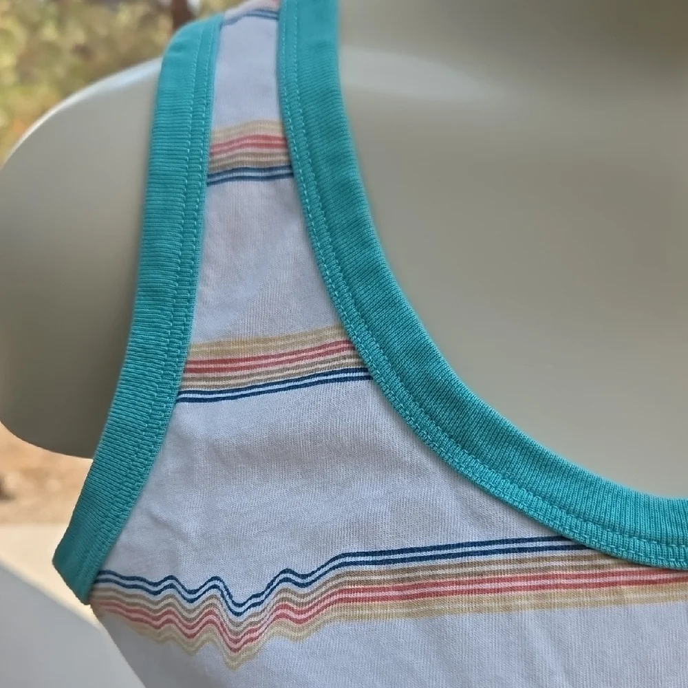 Patagonia Ridge Rise Tank Like New - Picture 4 of 7